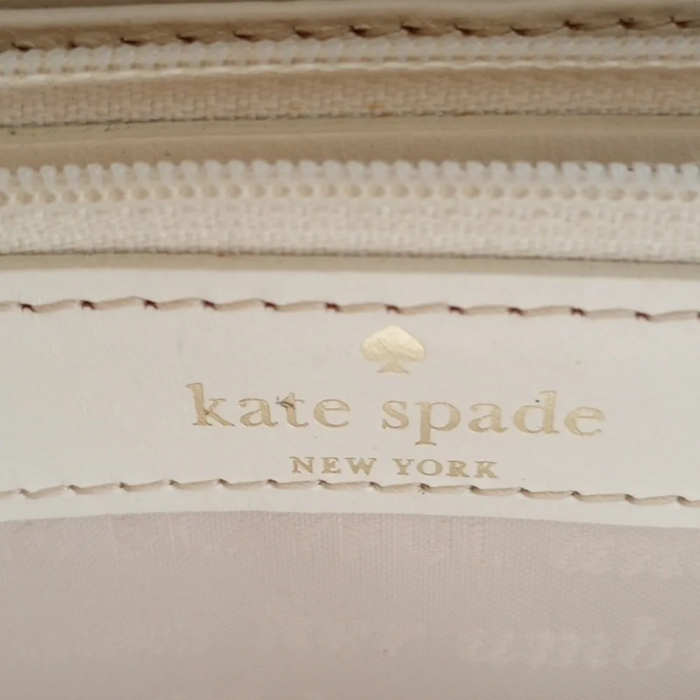 Kate Spade NY clutch wallet - Picture 7 of 9
